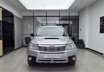 Подержанный автомобиль Subaru Forester Suv 2012 года (2 фото)