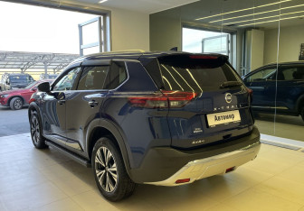 Подержанный автомобиль Nissan X-Trail 2022 года (6 фото)