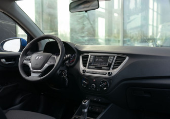 Подержанный автомобиль Hyundai Solaris Sedan 2021 года (10 фото)