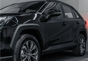 Новый Toyota RAV4 2025 (4 фото)