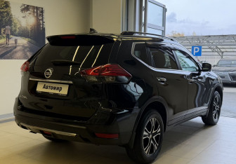 Подержанный автомобиль Nissan X-Trail 2022 года (4 фото)