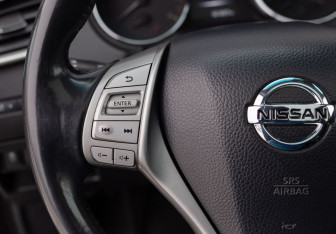 Подержанный автомобиль Nissan Qashqai 2014 года (12 фото)