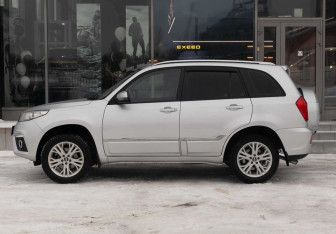 Подержанный автомобиль Chery Tiggo 3 2019 года (8 фото)