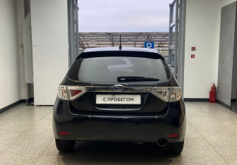 Подержанный автомобиль Subaru Impreza Hatchback 2007 года (6 фото)