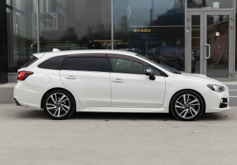 Подержанный автомобиль Subaru Levorg 2014 года (4 фото)