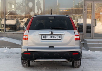 Подержанный автомобиль Honda CR-V 2007 года (6 фото)