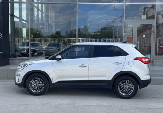 Подержанный автомобиль Hyundai Creta 2019 года (4 фото)