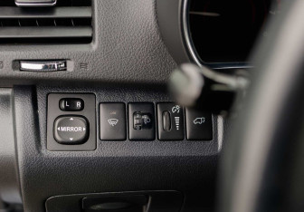 Подержанный автомобиль Toyota Highlander 2011 года (20 фото)