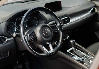 Подержанный автомобиль Mazda CX-5 2019 года (11 фото)