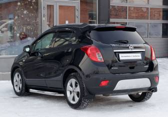 Подержанный автомобиль Opel Mokka 2014 года (7 фото)