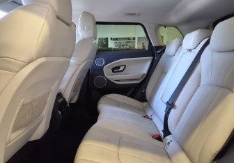 Подержанный автомобиль Land Rover Range Rover Evoque 2017 года (14 фото)