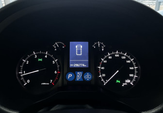 Подержанный автомобиль Lexus GX 2012 года (11 фото)