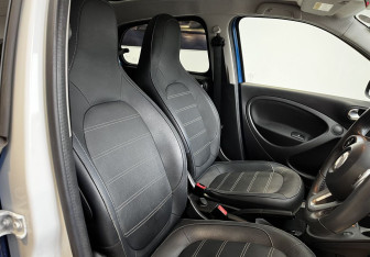 Подержанный автомобиль Smart Forfour 2016 года (8 фото)