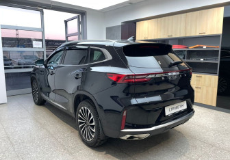 Подержанный автомобиль Exeed TXL 2023 года (6 фото)