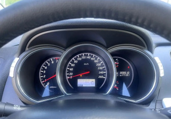 Подержанный автомобиль Nissan Murano Suv 2012 года (12 фото)