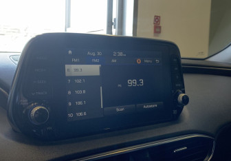 Подержанный автомобиль Hyundai Santa Fe 2018 года (9 фото)