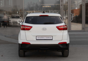 Подержанный автомобиль Hyundai Creta 2019 года (6 фото)