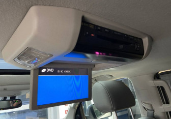 Подержанный автомобиль Toyota Sequoia 2011 года (15 фото)