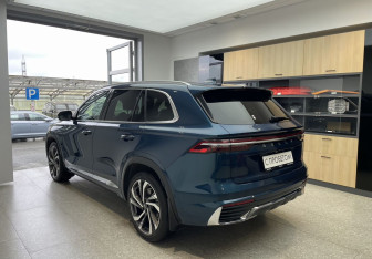 Подержанный автомобиль Geely Monjaro 2023 года (4 фото)