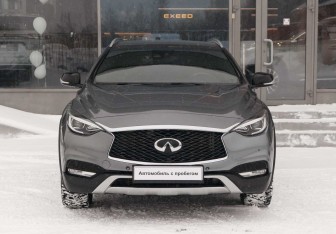 Подержанный автомобиль Infiniti QX30 2018 года (2 фото)