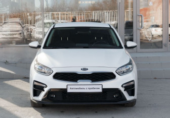 Подержанный автомобиль Kia Cerato Sedan 2020 года (2 фото)