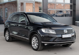 Подержанный автомобиль Volkswagen Touareg 2015 года (3 фото)