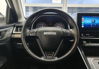 Подержанный автомобиль Haval M6 2023 года (10 фото)