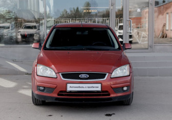Подержанный автомобиль Ford Focus Sedan 2007 года (2 фото)