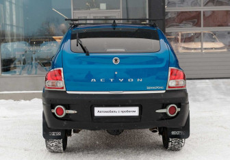 Подержанный автомобиль SsangYong Actyon 2010 года (6 фото)