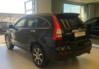 Подержанный автомобиль Honda CR-V 2012 года (6 фото)