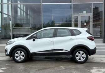 Подержанный автомобиль Renault Kaptur 2019 года (8 фото)