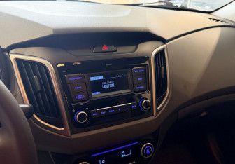 Подержанный автомобиль Hyundai Creta 2020 года (11 фото)