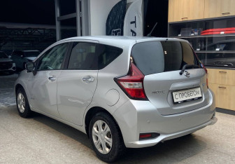 Подержанный автомобиль Nissan Note 2019 года (7 фото)