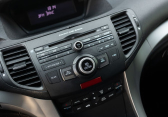 Подержанный автомобиль Honda Accord Sedan 2010 года (20 фото)