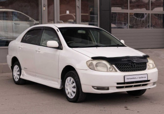 Подержанный автомобиль Toyota Corolla Sedan 2001 года (3 фото)