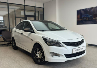 Подержанный автомобиль Hyundai Solaris Sedan 2015 года (4 фото)