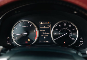 Подержанный автомобиль Lexus NX 2020 года (14 фото)