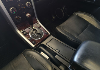 Подержанный автомобиль Suzuki Grand Vitara 2006 года (11 фото)