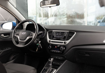 Подержанный автомобиль Hyundai Solaris Sedan 2017 года (10 фото)