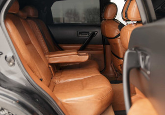 Подержанный автомобиль Infiniti FX 2003 года (18 фото)