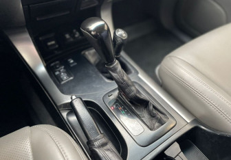 Подержанный автомобиль Toyota Land Cruiser Prado 2003 года (13 фото)