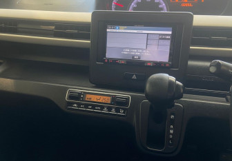 Подержанный автомобиль Suzuki Wagon R+ 2018 года (9 фото)