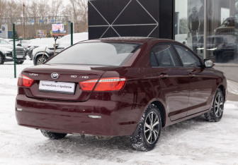 Подержанный автомобиль Lifan Solano 2017 года (5 фото)