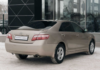 Подержанный автомобиль Toyota Camry Sedan 2008 года (5 фото)