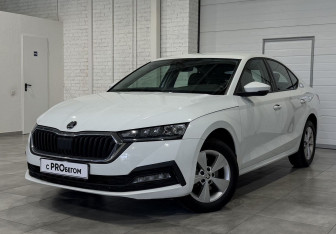 Подержанный автомобиль Skoda Octavia Liftback 2021 года (1 фото)