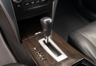 Подержанный автомобиль Nissan Teana 2011 года (17 фото)