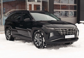 Подержанный автомобиль Hyundai Tucson 2022 года (3 фото)