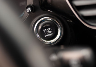 Подержанный автомобиль Mitsubishi Outlander 2015 года (15 фото)