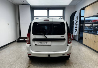 Подержанный автомобиль LADA (ВАЗ) Largus Wagon 2018 года (6 фото)