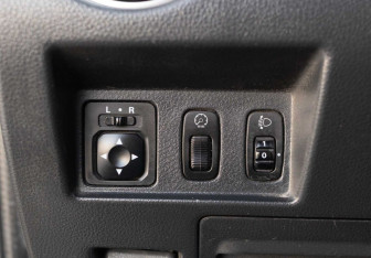 Подержанный автомобиль Mitsubishi Outlander 2004 года (17 фото)